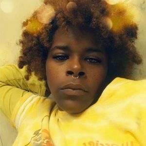 Meet your Posher, Chamanda